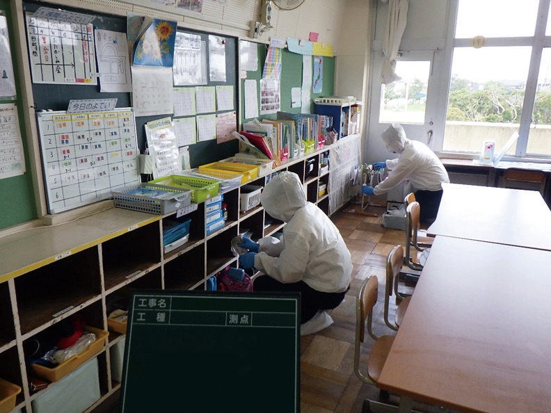 Elementary school COVID-19 disinfecting activities (Chiba Prefecture)