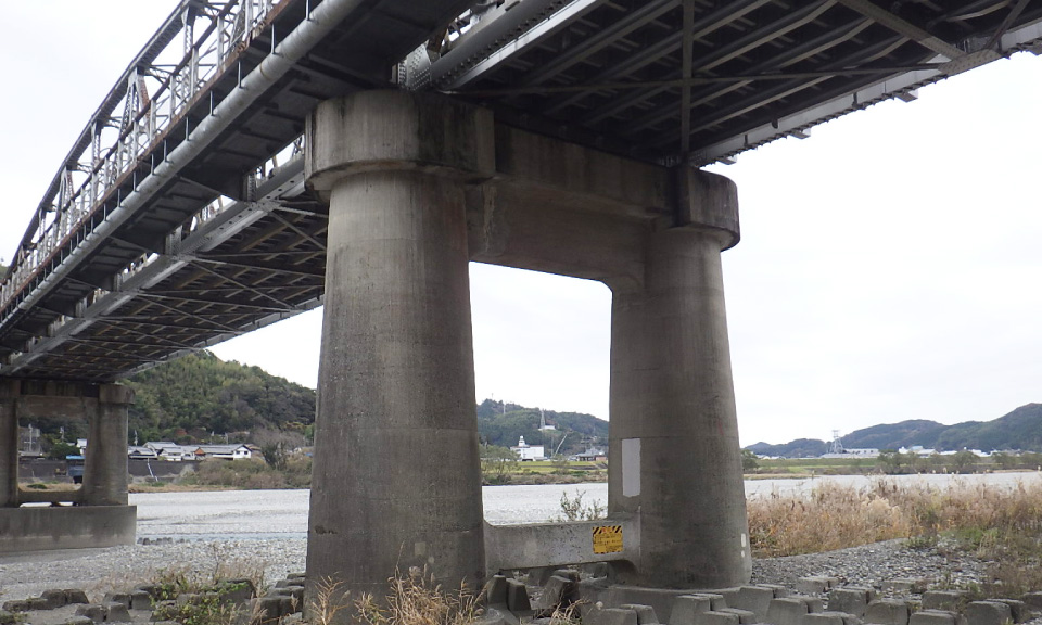 National Route 33 Niyodogawa-ohashi Bridge